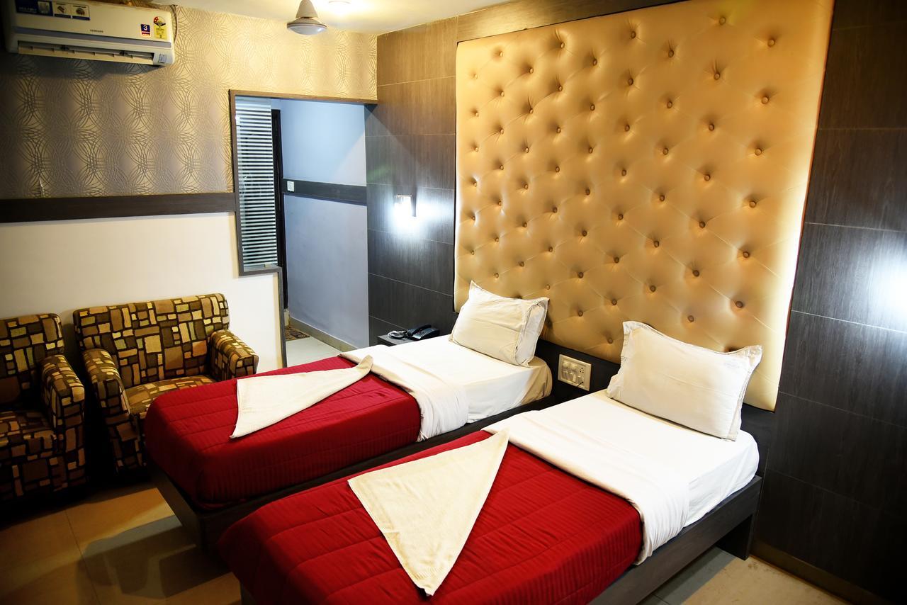 Grand Choice Hotel Bangalore Exterior foto