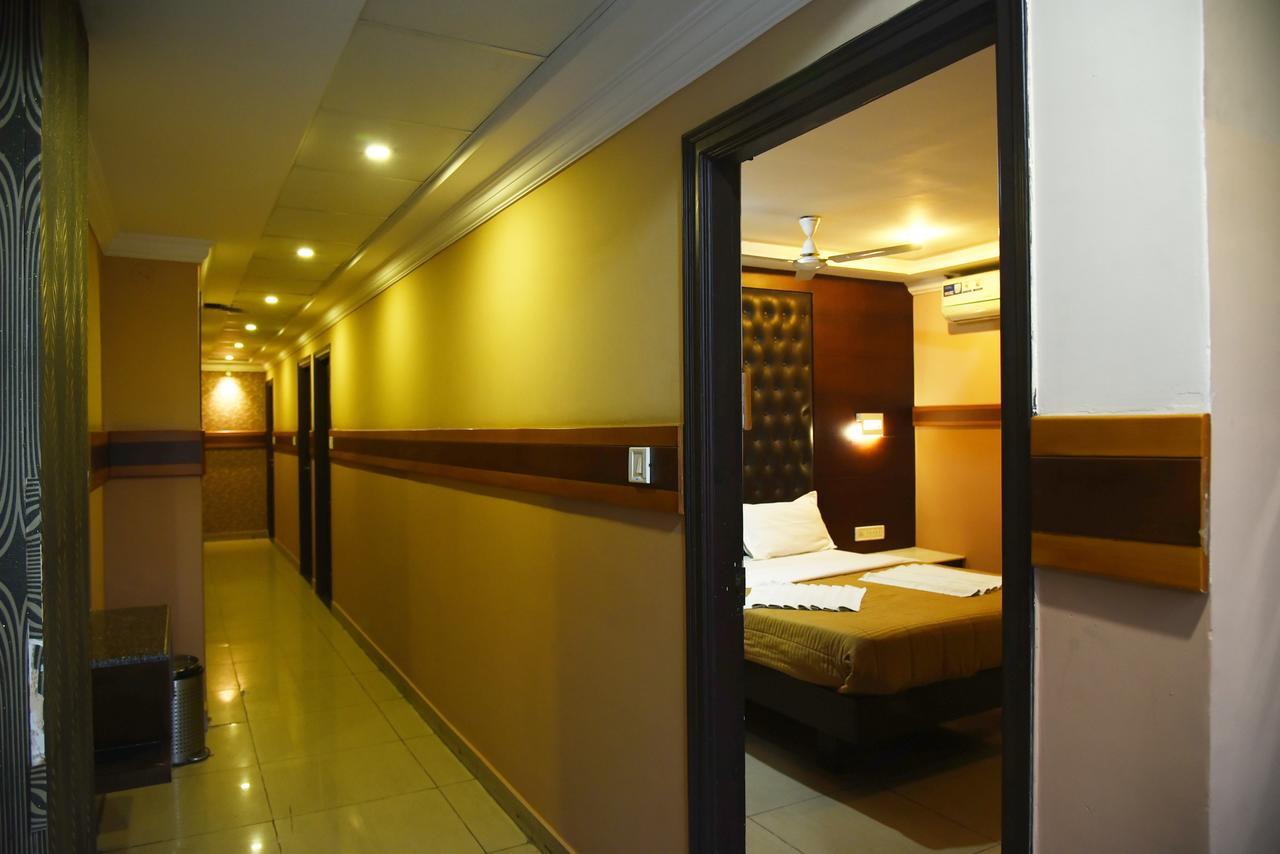 Grand Choice Hotel Bangalore Exterior foto