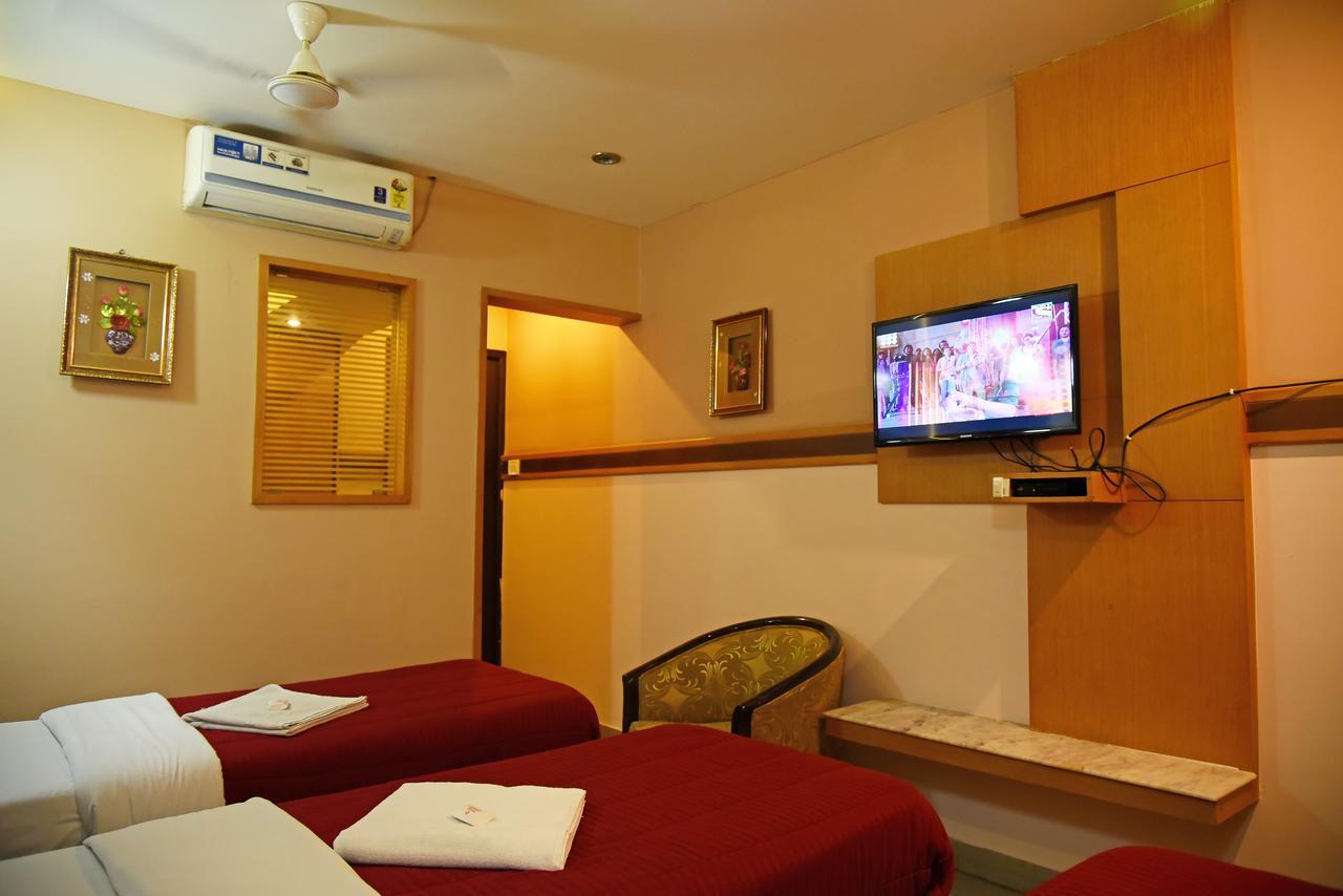 Grand Choice Hotel Bangalore Exterior foto